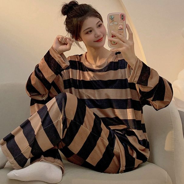 2024 Nei Gold Samt Duebel Laang Zwee-Stéck Schlofkleeder fir Koppelen mat gestreiftem gedrécktem Ronnhals Hoodie fir Oberbekleidung fir d'Haus_voghion.com