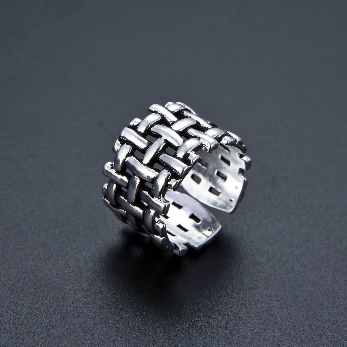 Gioiello unisex alla moda, retrò, nero, con apertura regolabile, anello unisex da mano, stile celebrità, in rete._voghion.com