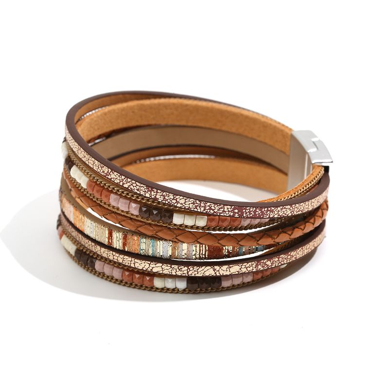Pulseira de couro multicamadas com fecho magnético, joias masculinas e femininas, pulseira trançada estilo boêmio para uso casual e moderno_voghion.com