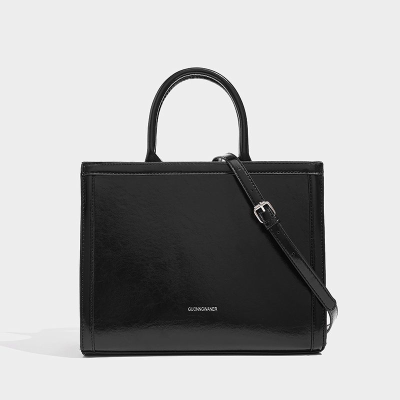 UR niche minimalist tote bag, high-end briefcase, student class large capacity commuting shoulder crossbody bag_voghion.com
