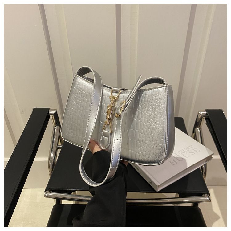 Simple and stylish design contrast color casual fashion large capacity trendy hand held shoulder armpit small square women's bag_voghion.com