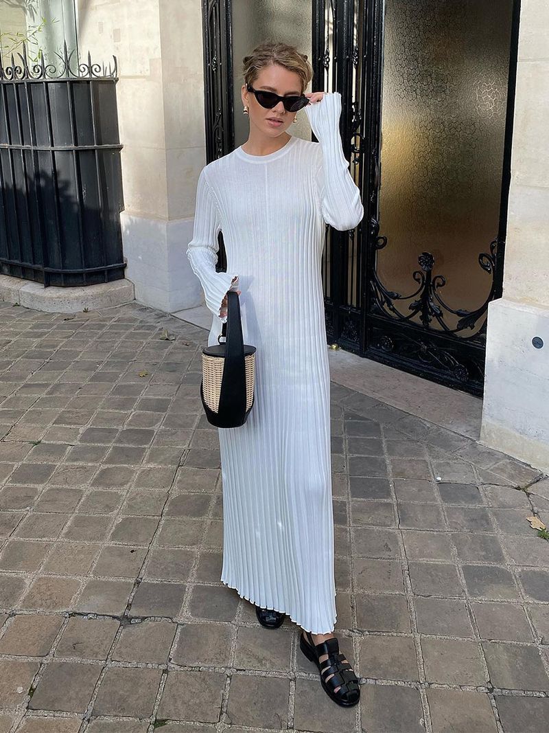 Women's Clothing Long Sleeved Round Neck Knitted Dress Solid Color Sexy Tight Sweater Dress_voghion.com