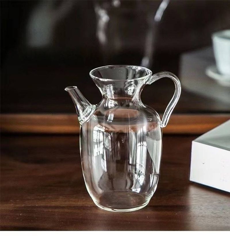 Minimalistische Teekanne aus Borosilikatglas (350 ml) – Option für individuelles Logo, hitzebeständig für Herd und Induktion, leichter nordischer Stil_voghion.com