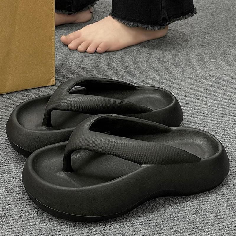 Women Summer Outdoor Wear Pvc Material Shit Feeling Thick Bottom Deodorant Home Fashion Non-slip Beach Slippers For Women_voghion.com