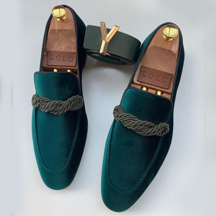 Suede Doudou Shoes Large Size Men's Shoes Size 38-48 New Twist Personalized Small Leather Shoes Men's_voghion.com