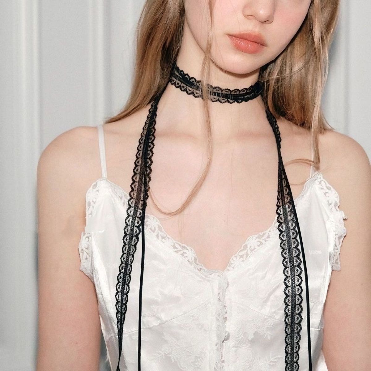 Collana girocollo sottile e stretta con fascia in pizzo a strati, da donna, primavera ed estate, versatile, con clavicola e sciarpa._voghion.com