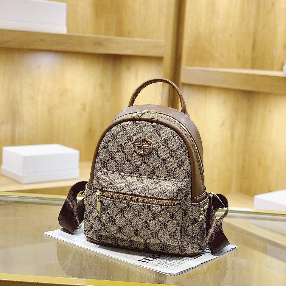 2024 new style backpack for women all-match casual shoulder bag Korean style fashion schoolbag large capacity high-end small backpack_voghion.com