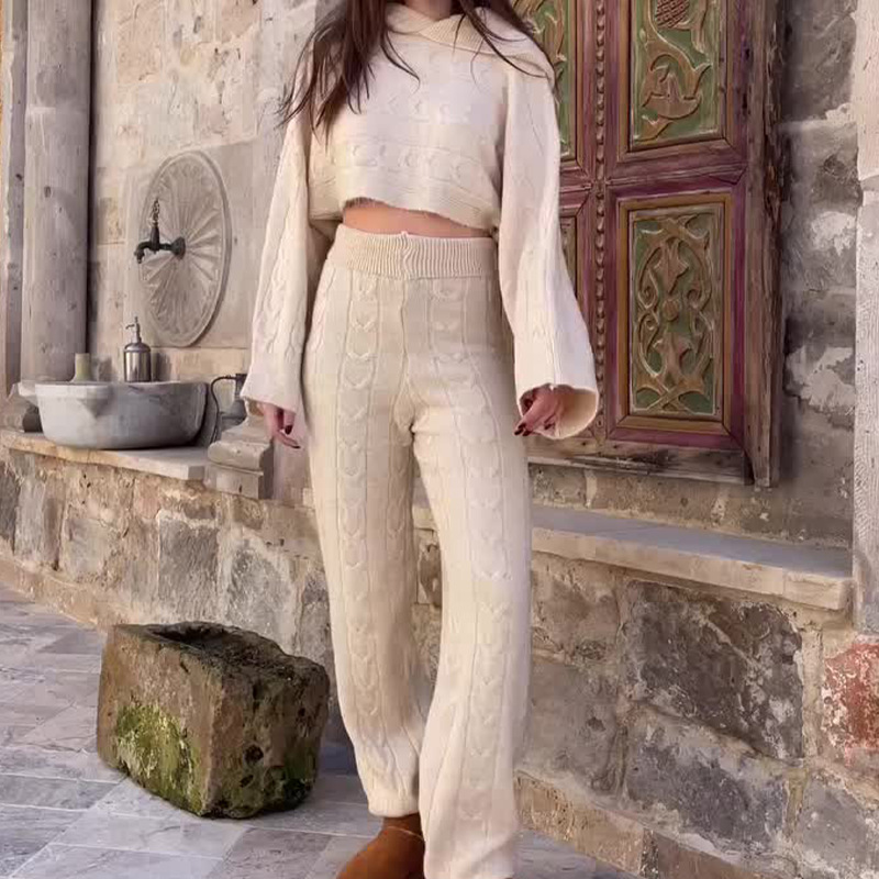 Modisches, einfarbiges, kurzes Strick-Hosen-Zweiteiler-Set mit hoher Taille für Damen_voghion.com