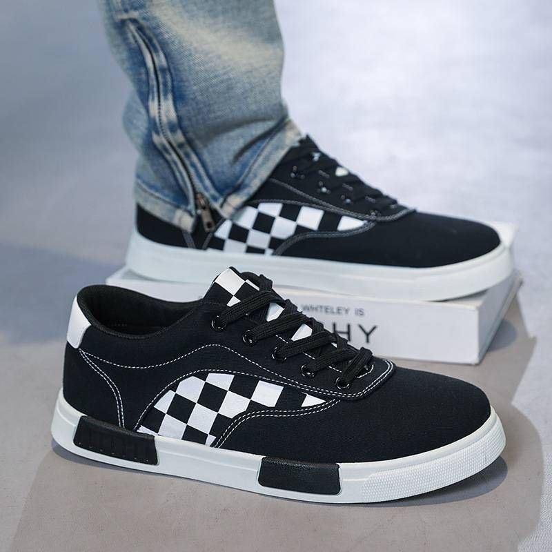 2025 Neue trendige Herrenschuhe im koreanischen Stil, vielseitige lässige Canvas-Board-Schuhe für den Sommer, Stoffschuhe für Herren, Studentenschuhe, Herrenstil_voghion.com