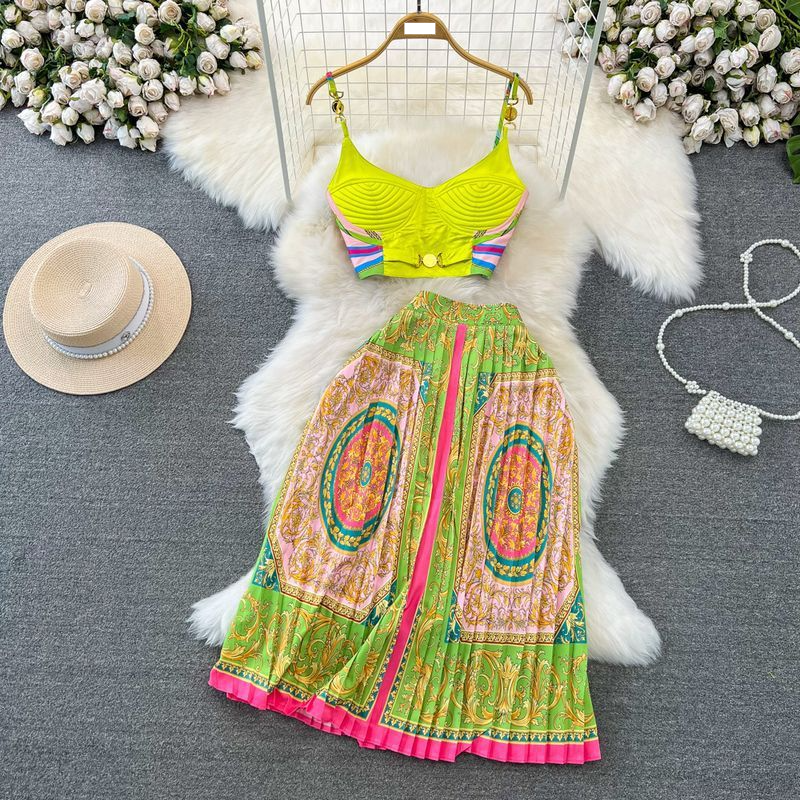 Women's clothing Beach vacation fashion set, tube top camisole two-piece set, high-waisted slimming A-line printed pleated skirt_voghion.com