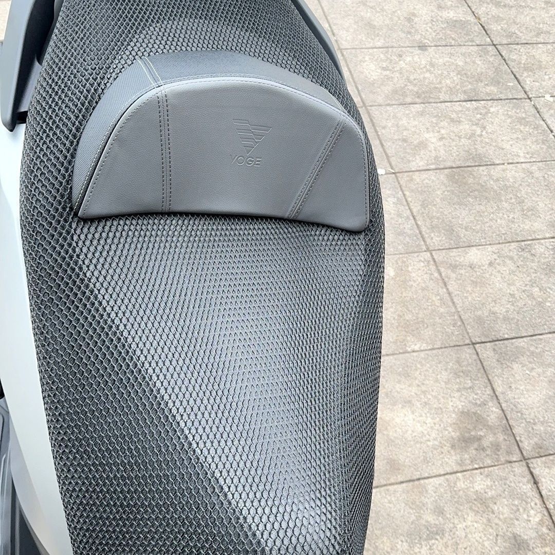 Adatto per cuscino per scooter Wujin SR250GT/copri-parasole con isolamento termico ispessito, cuscino per sedile in rete traspirante_voghion.com