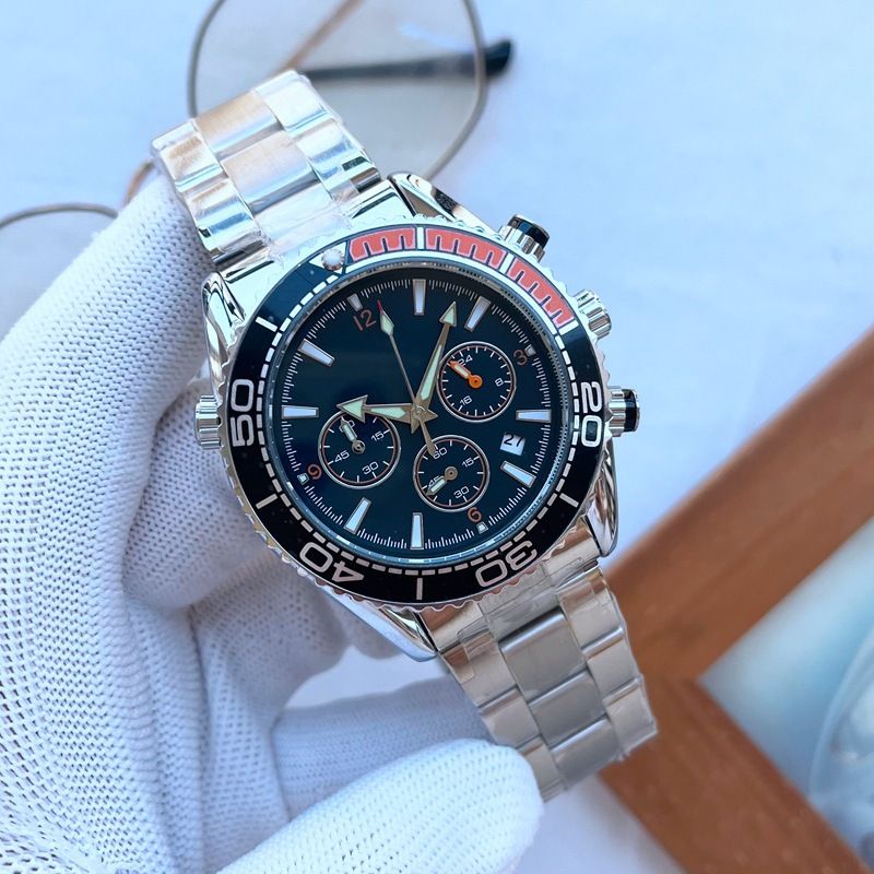 2023 Upgraded Luxury Business And Leisure Stainless Steel Case Rubber Band Men's Quartz Watch_voghion.com