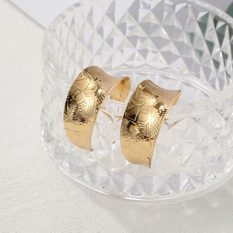 Cirkel, eenvoudige en gepersonaliseerde modieuze, coole stijl, C-vormige stijl oorbellen, oorbellen voor vrouwen_voghion.com
