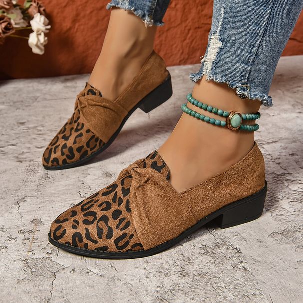 Plus Size Foreign Trade Damenschuhe Herbst 2024 Neue Slipper mit Leopardenmuster, lässige Wildleder-Mokassins mit Bordüre_voghion.com