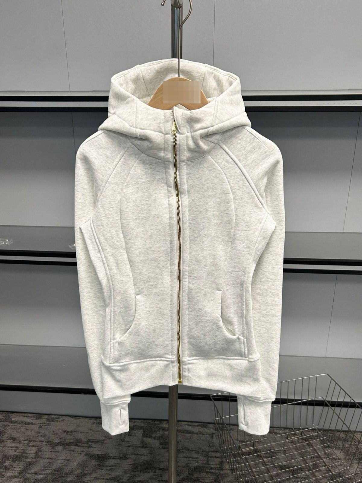 Slim-Fit Scuba-Hoodie für Damen mit goldenem Reißverschluss – Fleecegefüttert, warm und stylisch für Herbst und Winter – Yoga, Laufen, Fitnessstudio_voghion.com