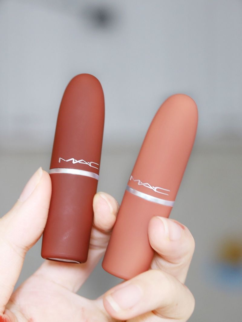 Lipstick Appears white and does not stain the cup Daily face wear also looks good Oh!_voghion.com