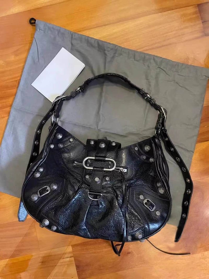 New vintage motorcycle bag with three in one teeth, underarm bag, large capacity single shoulder crossbody bag, women's bag_voghion.com