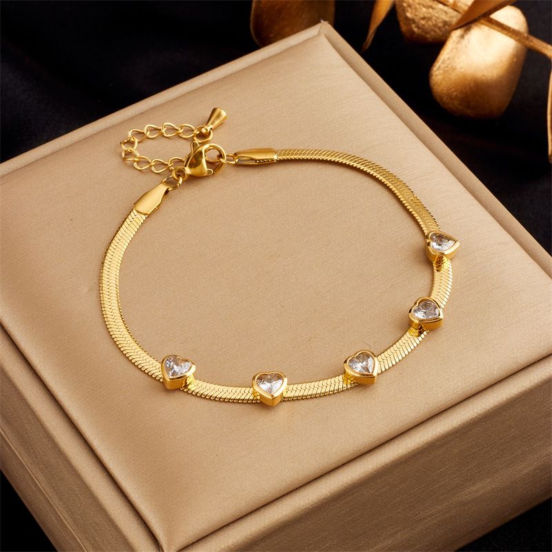 Europäesch an amerikanesch Moud Liicht Luxus einfach High-End transparent Léift Zirkon Accessoiren Titan Stol Schlaangeknach Halskette Bracelet Set_voghion.com