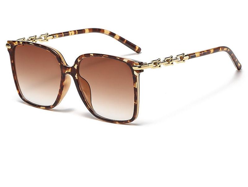 2024 Nouvelle chaîne Lunettes de soleil à jambe miroir Lunettes de soleil carrées à grande monture pour femmes Lunettes de tir de rue à la mode européenne et américaine_voghion.com