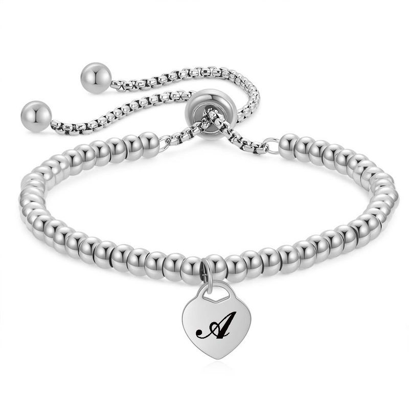 Braccialetto di perline rotonde regolabili a forma di cuore in acciaio inossidabile con 26 lettere, semplice e alla moda_voghion.com