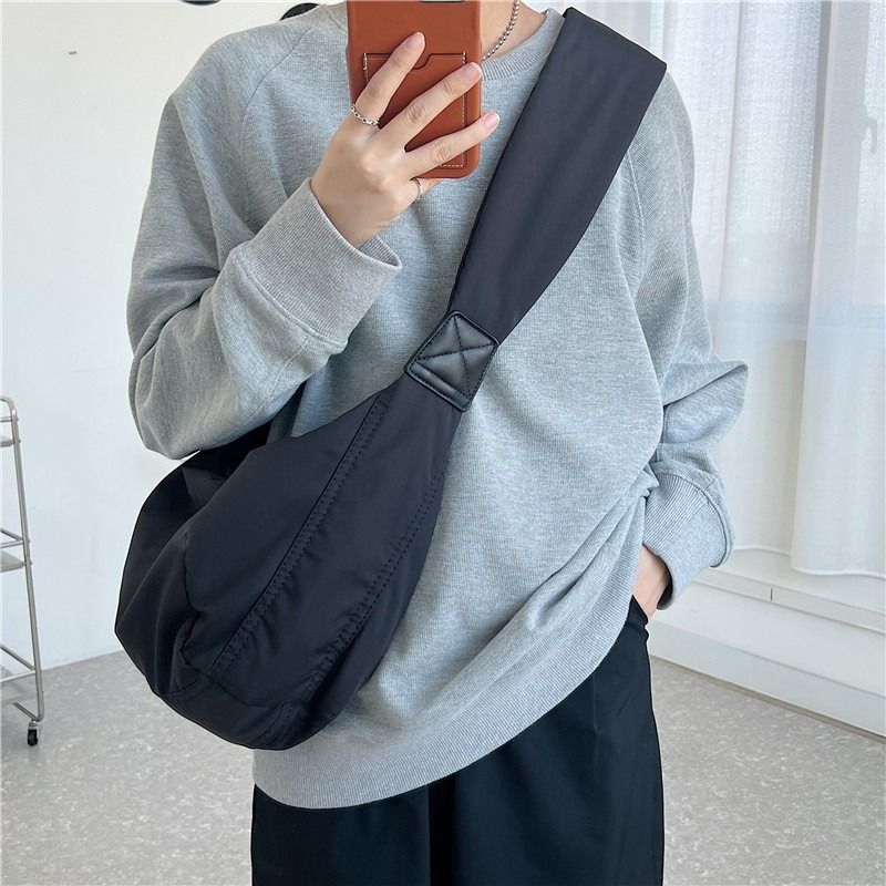 Large Capacity Wide Strap Canvas Crossbody Bag_voghion.com