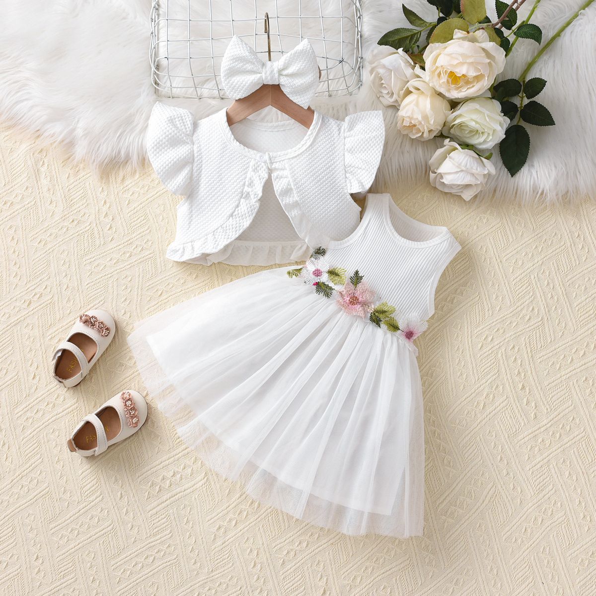 Otroška oblačila Nova dekliška spomladanska in poletna obleka brez rokavov s črtastim mrežastim cvetličnim vzorcem, jakna s kratkimi rokavi in trakom za glavo, tridelni komplet_voghion.com