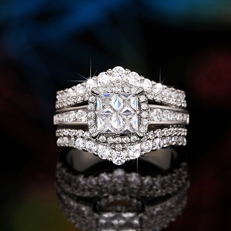 Nuovo anello a corona quadrata con doppio strato di zircone simulato 2 in 1 super scintillante da donna di Cao Shi_voghion.com