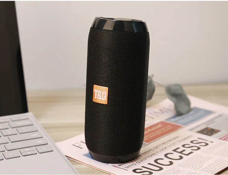 Altoparlante portatile wireless compatibile con Bluetooth Subwoofer Altoparlante esterno impermeabile Supporto stereo surround FM_voghion.com