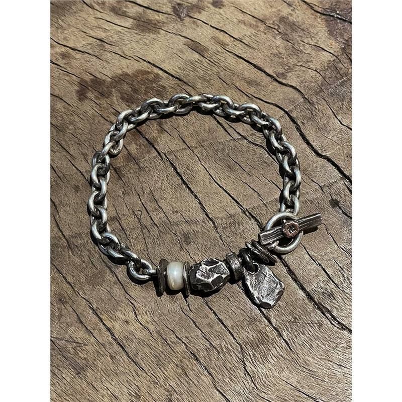 Braccialetto casual in turchese americano con perle in stile nomade di RORY Design_voghion.com