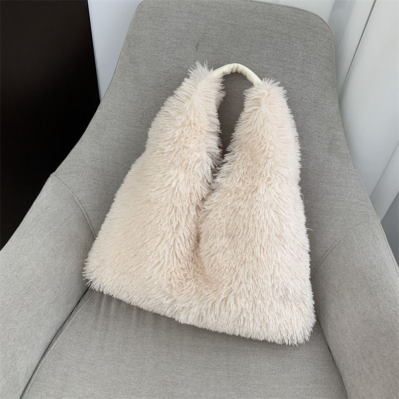 Women's Bags New autumn and winter plush handbag   wool shoulder underarm bag large capacity   fur personality niche design_voghion.com