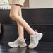 Mingliu Sugefilmsåle pappasko kvinner 2025 vår nye høydeøkende sportssko kvinner tykksåle løpesko avslappet allsidig damesko_voghion.com