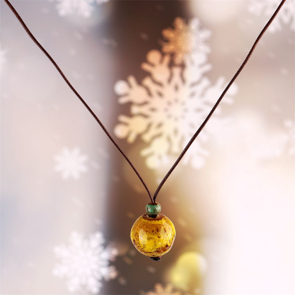 Collane minimaliste Jingdezhen, collane girocollo di nicchia, design di nicchia, ideali come regali per migliori amiche, studenti, coppie, collane con ciondolo_voghion.com