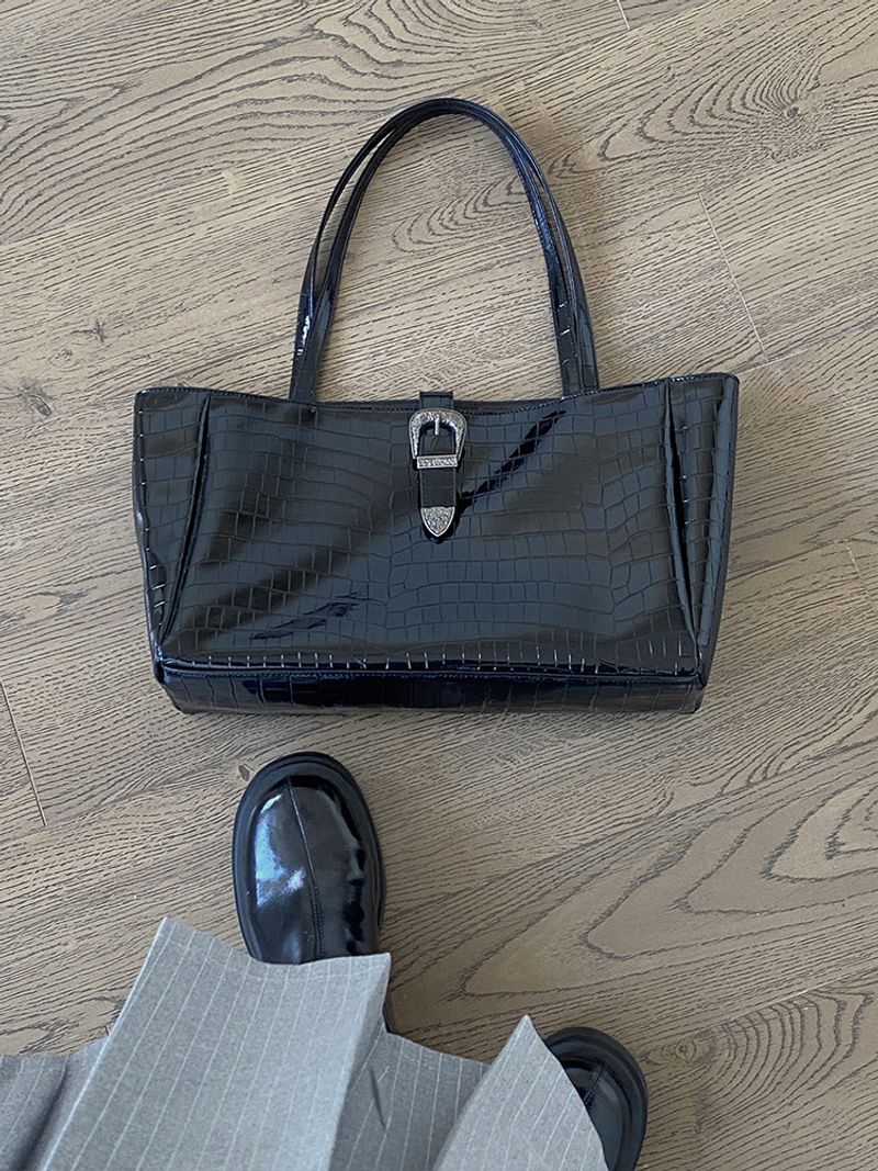 Borsa a tracolla versatile alla moda per pendolari di grande capacità, da donna, modello casual 2024, in coccodrillo sotto le ascelle_voghion.com