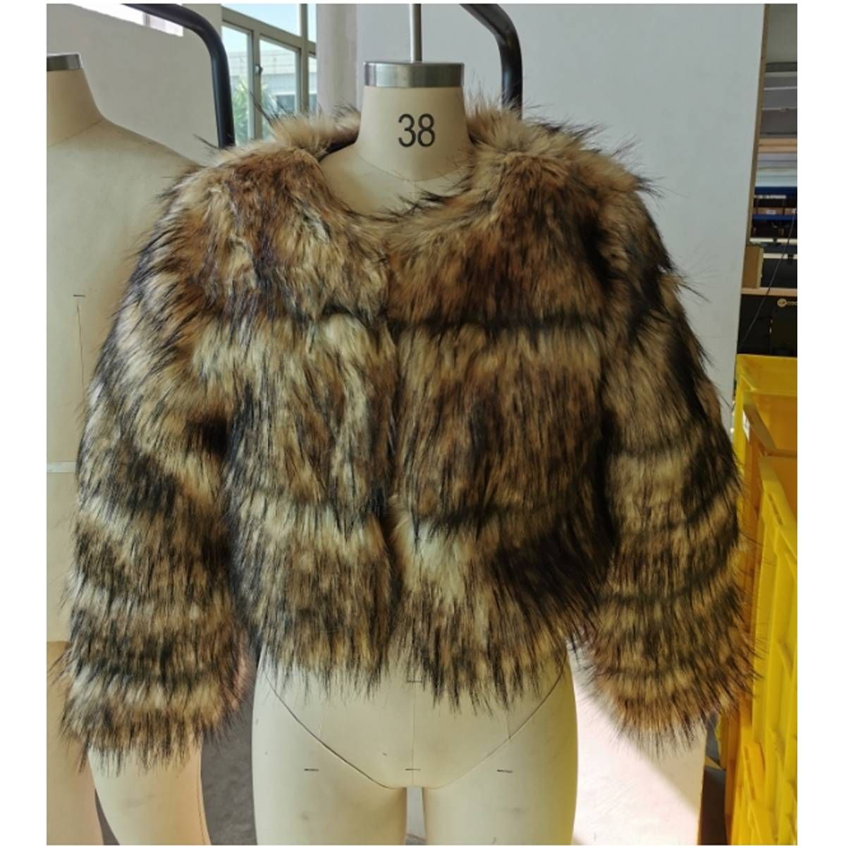 Dammekleeder am meeschte verkaafte Pelzjacketten Waschbärpelz Splicing Dammen künstlech Pelz prett_voghion.com