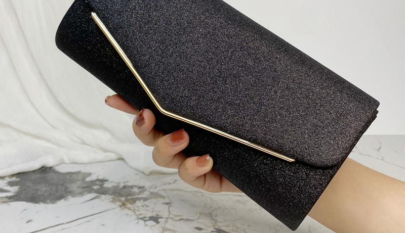 2025 New Cross Border E-commerce European And American Style Women's Banquet Flash Material High End Niche Envelope Bag_voghion.com