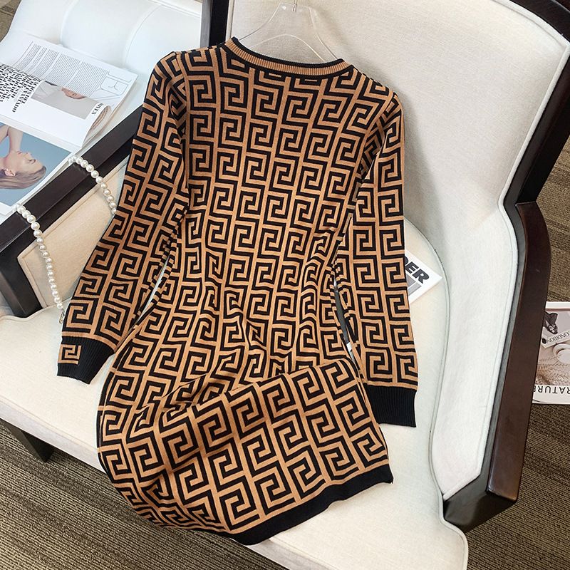 Women's long-sleeved knit dress_voghion.com