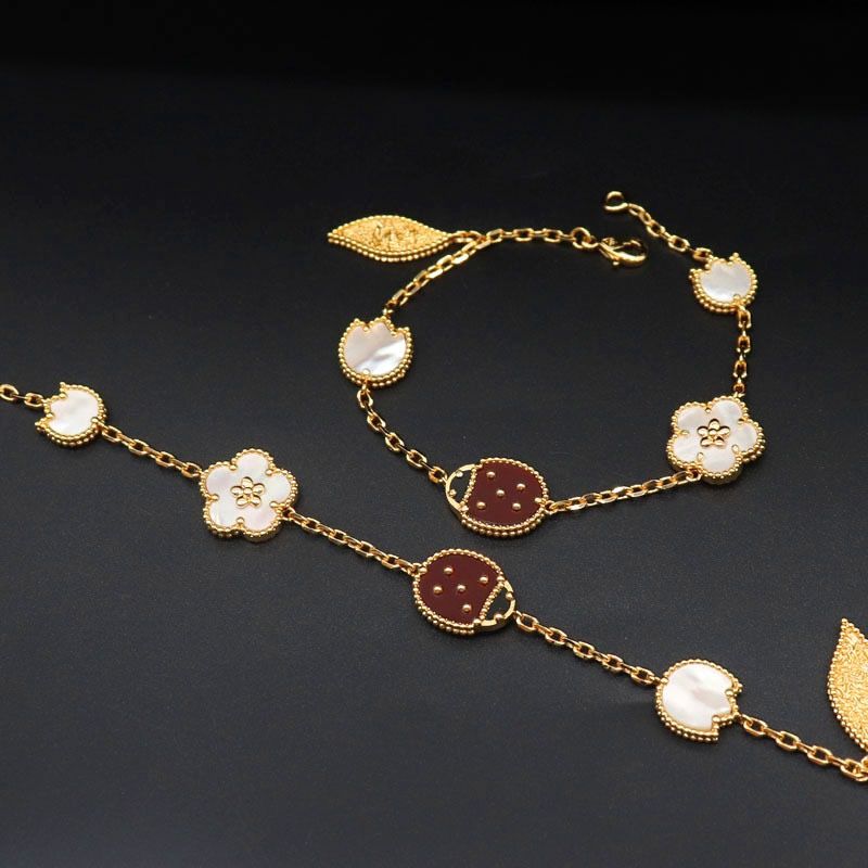 Designer Seven-star Ladybug Multifelled Bracelet Female ins Light Luxury Gold Double-sided Natural White Fritillary Hand Ornaments_voghion.com
