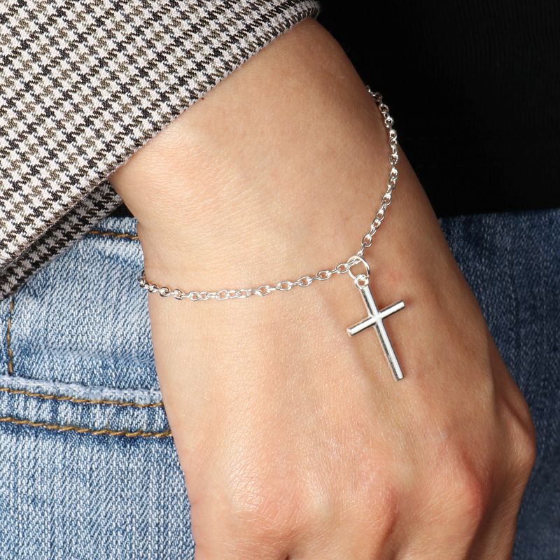 Hot Selling Hand Jewelry Fashion Exquisite Tiny Cross Simple Bracelet_voghion.com