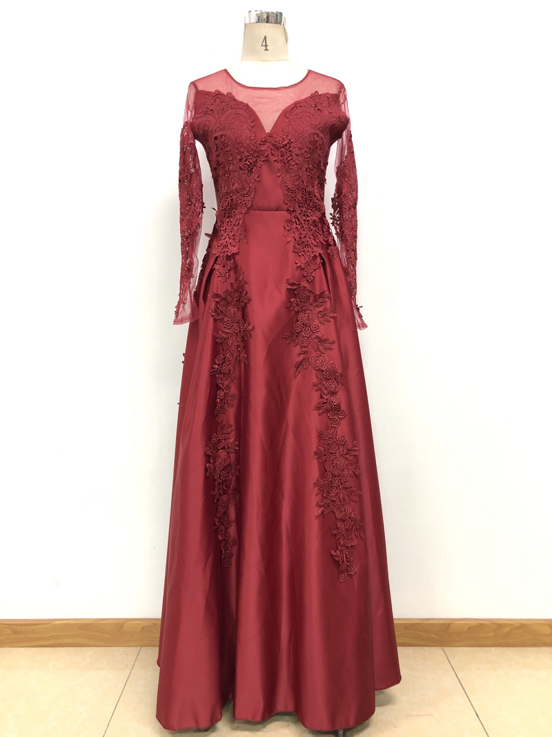 Women's Lace Swing Sexy Long Trailing Banquet Evening Dresses_voghion.com