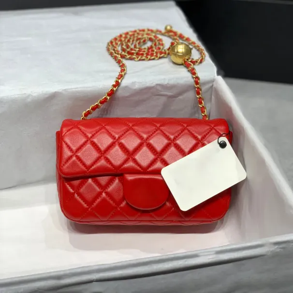 Metallkugel-Dekoration Designer-Taschen Damen-Umhängetasche Handtasche Verwendung Glatte Strukturierte Lammfell-Damentasche Geeignet für_voghion.com