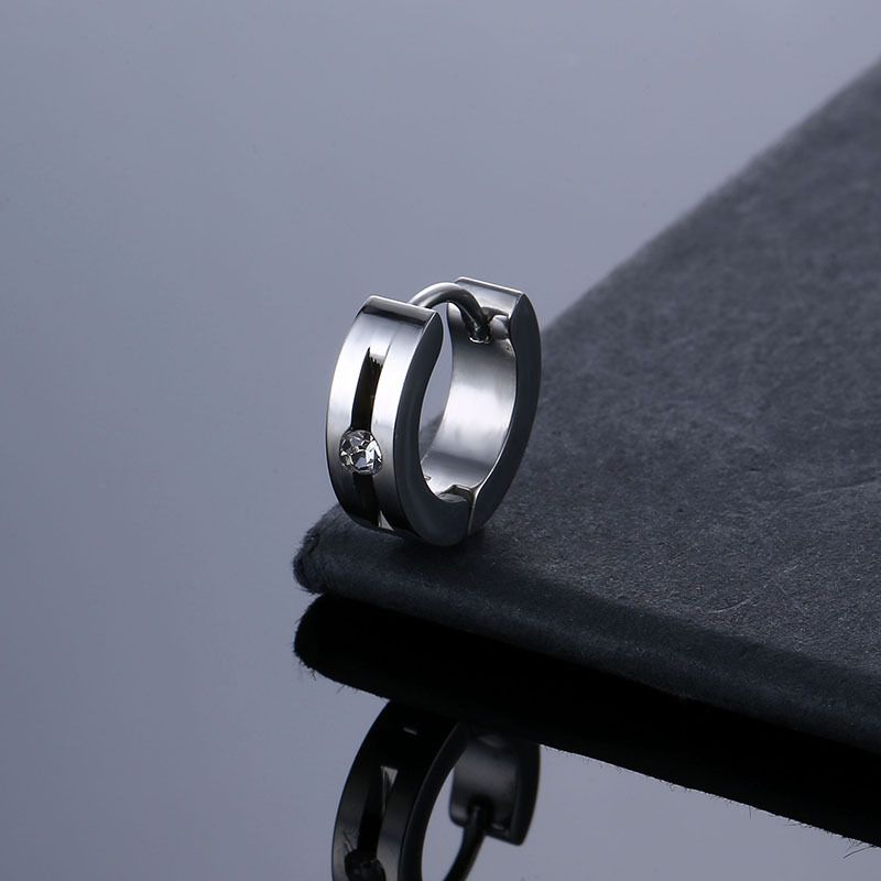 Fashionabla titanstål strassörhängen i rostfritt stål öronbenspänne koreansk version Enkla fashionabla öronsmycken för män och kvinnor_voghion.com
