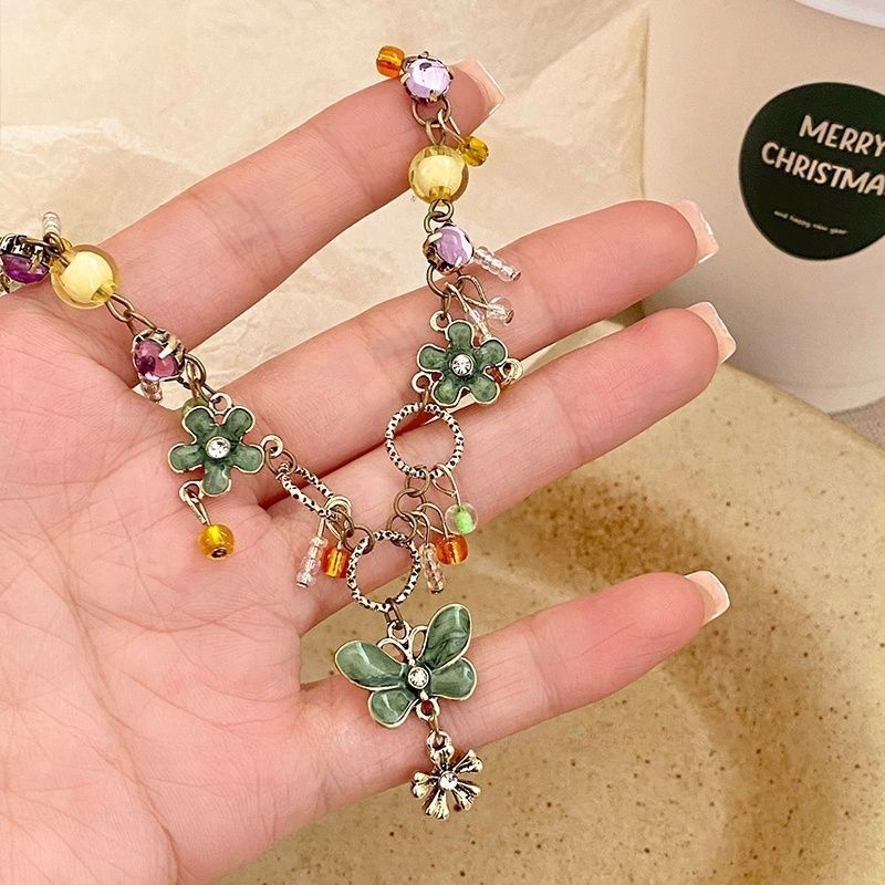 Retro Ethnic Style Butterfly Flower Necklace Women's Niche High-end Sense Splicing Collarbone Chain Unique Design Jewelry_voghion.com