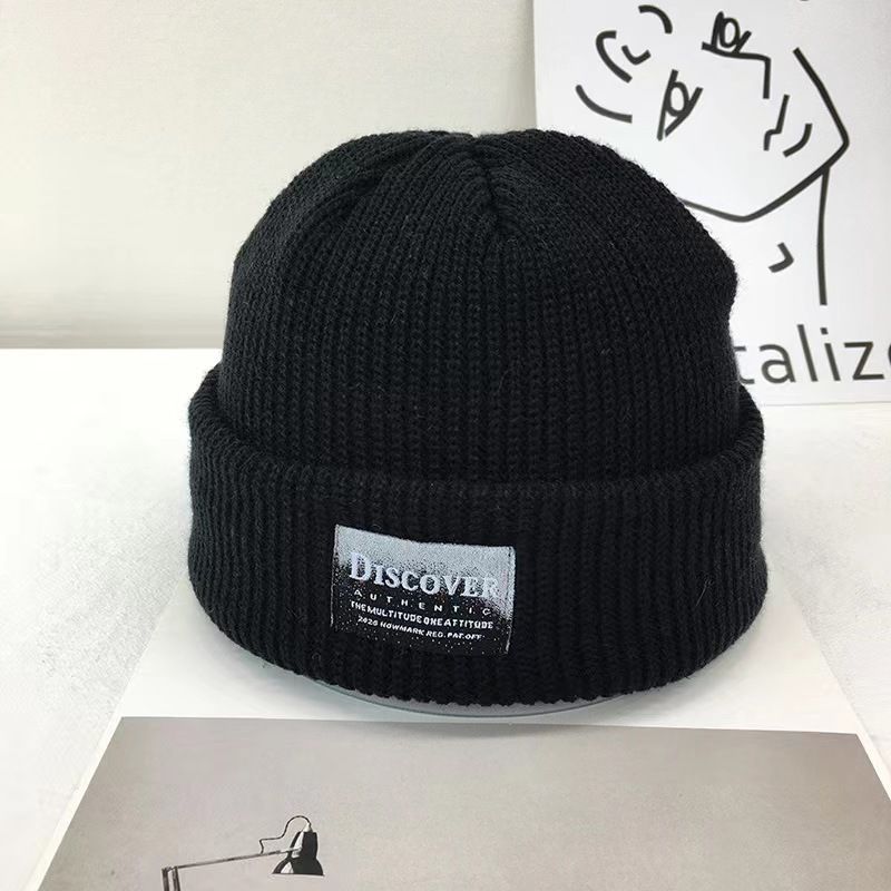 Sombreros para hombres y mujeres Gorro de punto de lana con alfabeto de otoño e invierno Versión coreana para mujeres de ins moda de moda cálida estudiante de todo fósforo_voghion.com