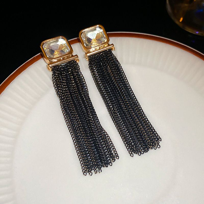 Silver Needle Studded Diamond Chain Tassel Earrings Niche And Exaggerated Earrings Women's Fashion Design Earrings Light Luxury And High-end Feel_voghion.com