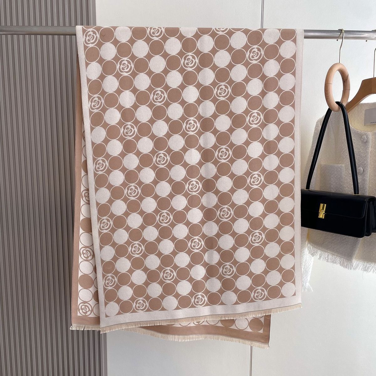 Cashmere invernale per donna camelia versione coreana East Gate scialle versatile e carino tendenza sciarpa spessa_voghion.com