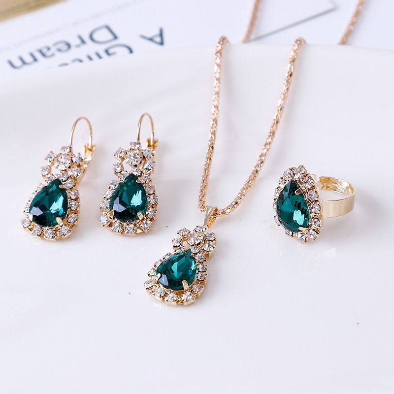New Drop Shining Water Diamond Necklace Earring Bridal Jewelry Three Piece Set_voghion.com