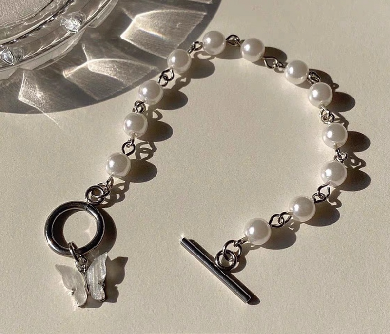 Motekjedearmbånd søt akryl sommerfuglanheng for kvinner bohemsk perlearmbånd armbånd trendsmykker_voghion.com