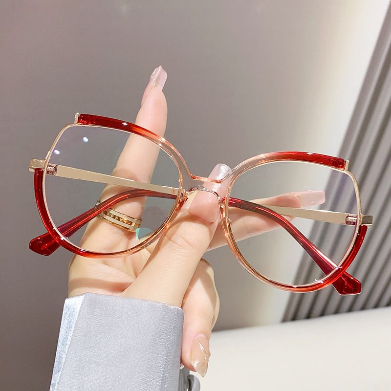Nowe europejskie i amerykańskie modne okulary Cat Eye Flat Light Uniwersalne zaawansowane damskie okulary fotoczułe zmieniające kolor i chroniące przed niebieskim światłem_voghion.com