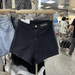 Pantalones cortos de mezclilla, estilo Instagram delgado para mujer, diseño coreano de cintura alta, corte ajustado, elástico que levanta los glúteos, corte A ancho_voghion.com