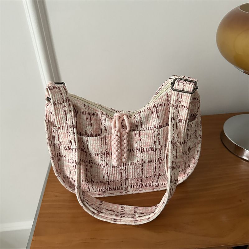 2024 Spring New Super Hot Crossbody Dumpling Corduroy Plaid Versatile Shoulder Bag for Women_voghion.com